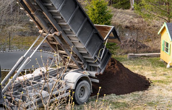 Yard Soil Delivery in Stuart