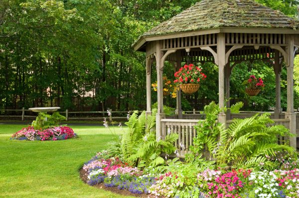 Backyard Landscaping Service in Stuart