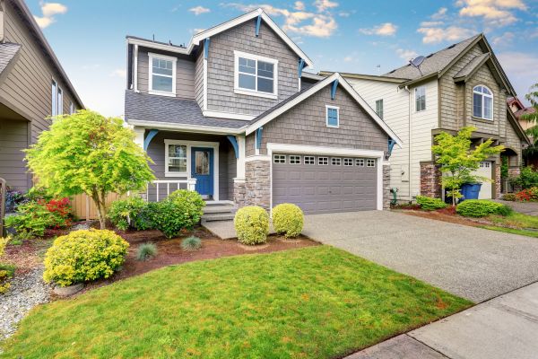 Curb Appeal Landscaping in Stuart