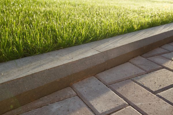Lawn Edging Replacement in Stuart