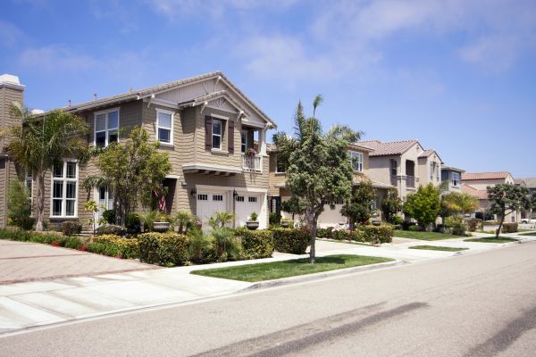 Neighborhood Landscaping in Stuart